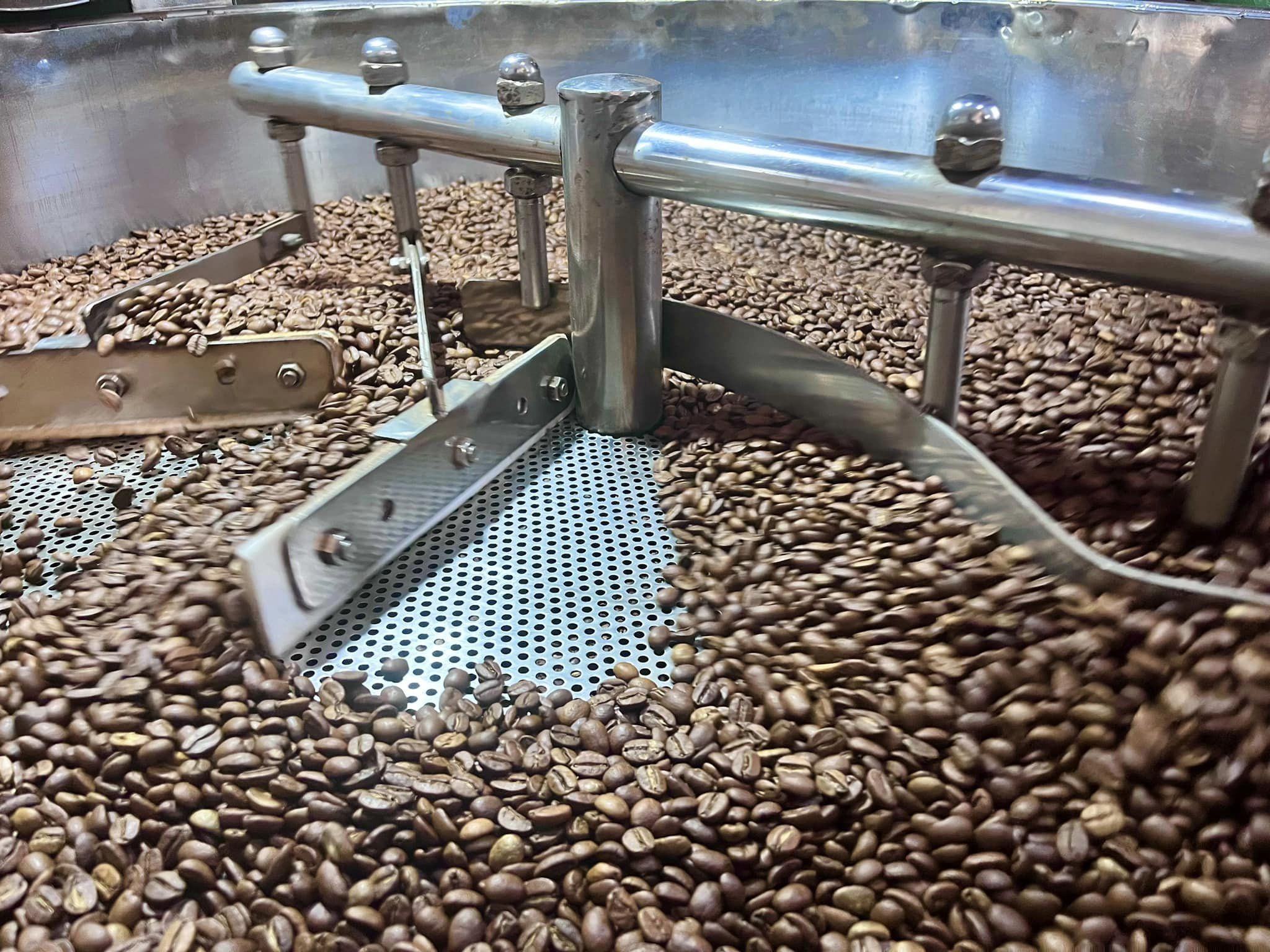 OEM/ODM process of black instant coffee, 3in1, 4in1 in Vietnam - HUCAFOOD Co., Ltd